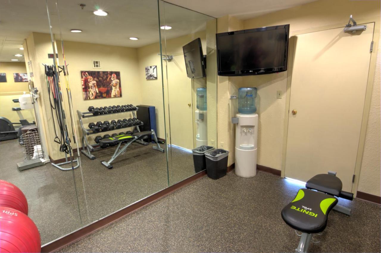 Holiday Inn Gainesville-University Center By Ihg Esterno foto