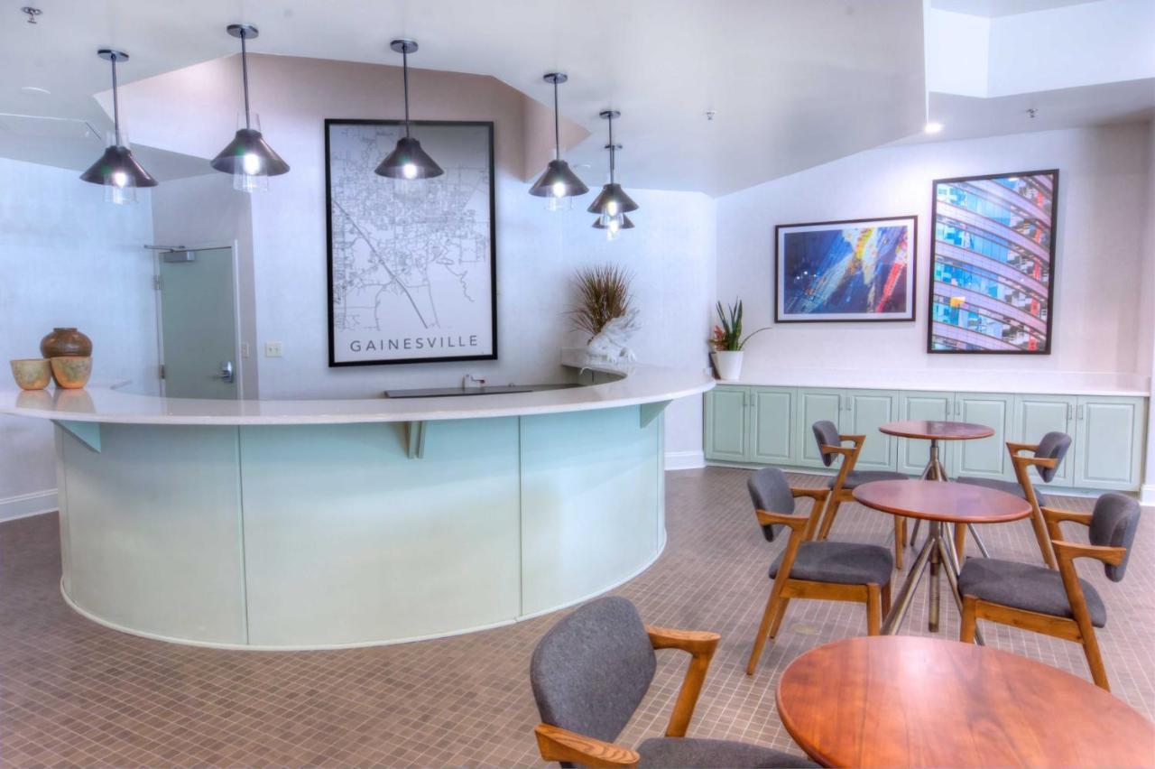Holiday Inn Gainesville-University Center By Ihg Esterno foto