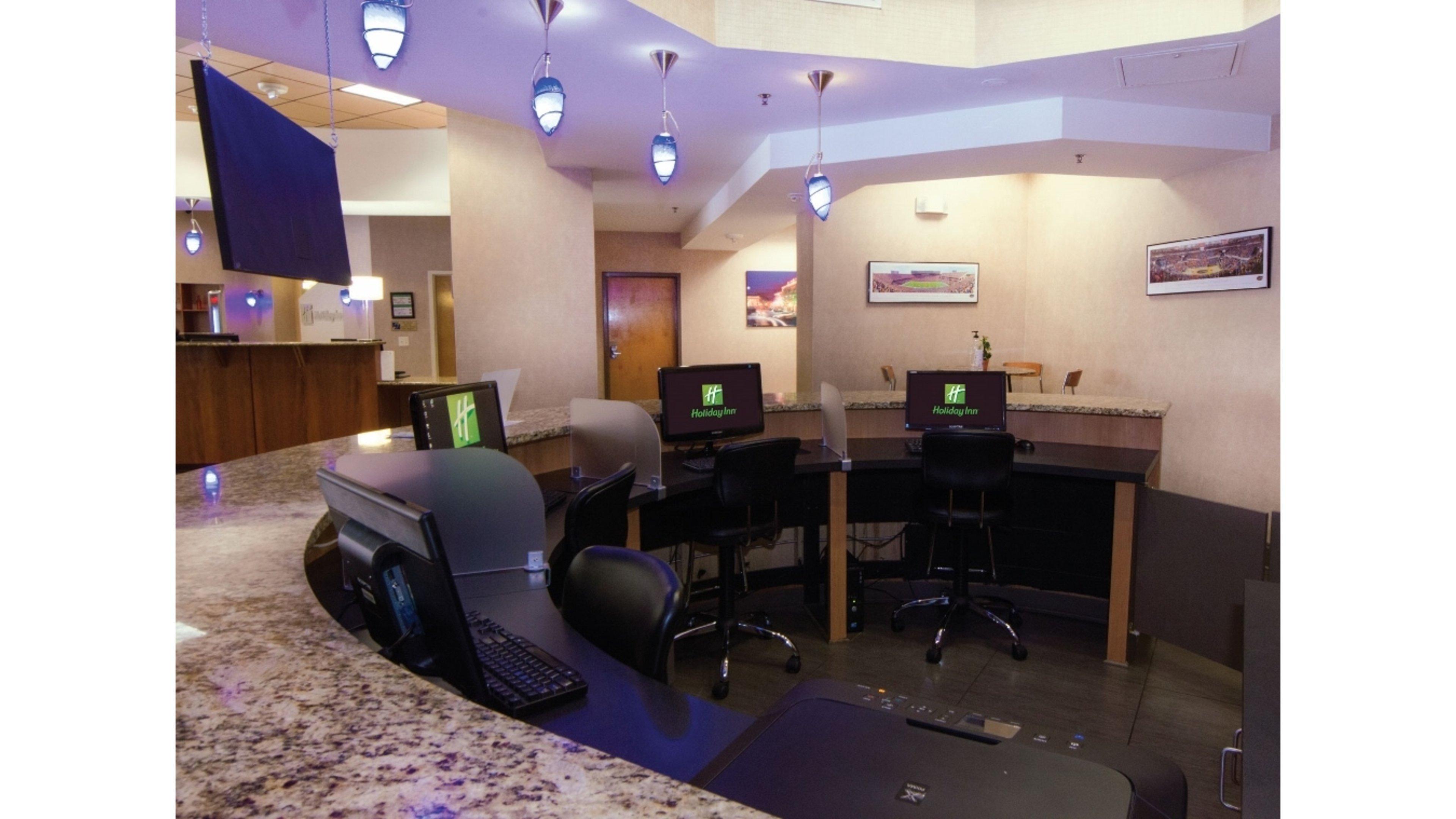Holiday Inn Gainesville-University Center By Ihg Esterno foto