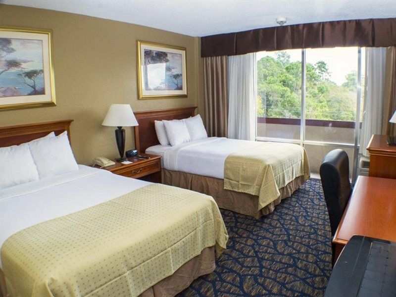 Holiday Inn Gainesville-University Center By Ihg Esterno foto