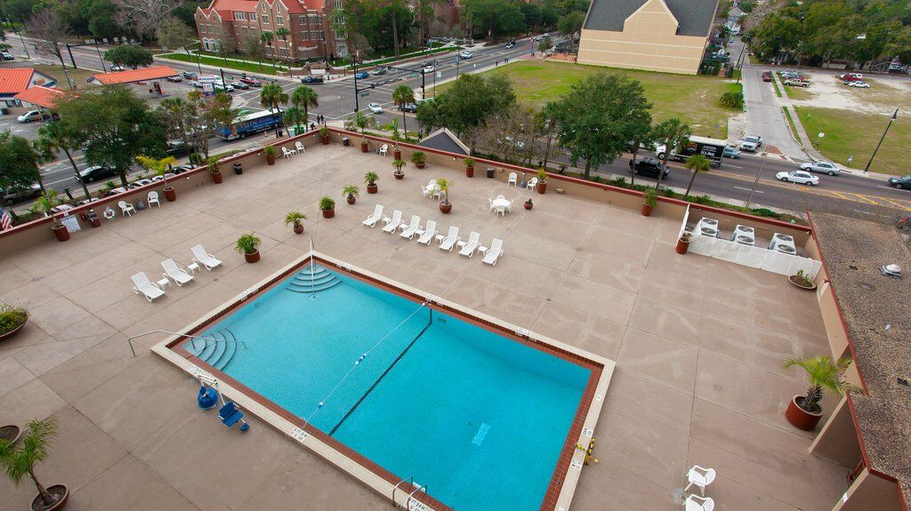 Holiday Inn Gainesville-University Center By Ihg Esterno foto